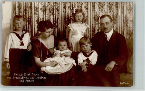 Herzog Ernst August mit Familie , sehr sehr gute Erhaltung AK