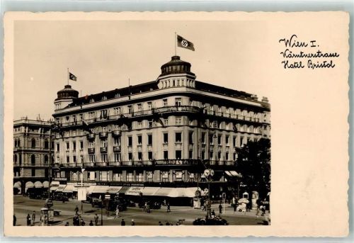 Wien Kärntnerstraße Hotel Bristol Opern-Apotheke Litfaßsäule