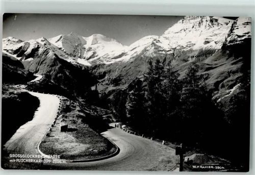 Grossglockner Großglocknerstraße Fuscherkarkopf Wanderer