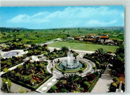 Zafferana Etnea Stadtgärten Sportplatz Springbrunnen