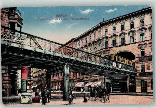 Schöneberg Bülowstraße Hochbahn durch Haus Litfaßsäule