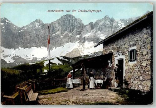 Austriahütte 1908 mit der Dachsteingruppe