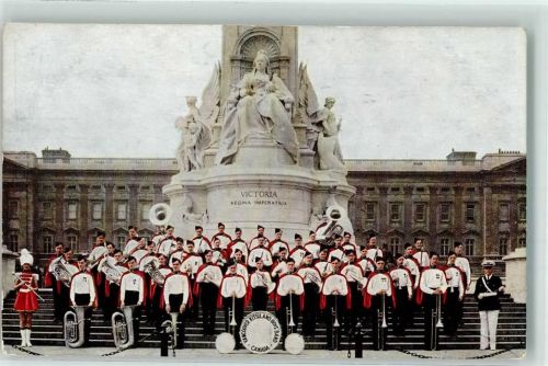 London Kitsilano boys Band - This Photogrph was taken outside Buckingham Palace Musikgruppe 1939