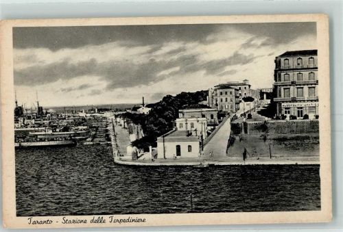 Taranto Stazione delle Torpediniere Kriegsschiffe