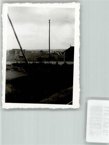 Libau Flugplatz m. zerstörten russ. Jagdflugzeugen Ort handschriftlich