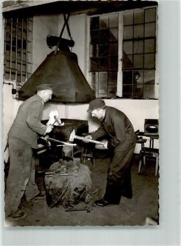 59846 W5768 Sundern Sauerland FOTO KEINE AK Schmied Beruf Fabrik Lampen Brumberg