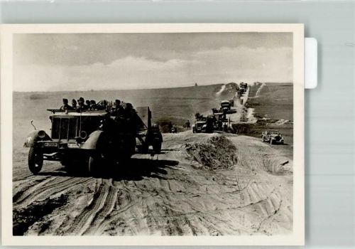 1943 1. Batterie auf dem Marsch nach Witebsk.