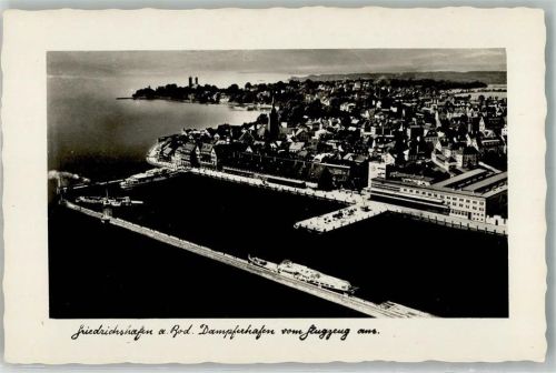 Friedrichshafen Fliegeraufnahme Hafen