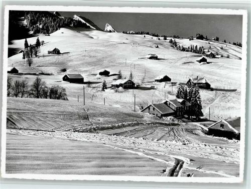 Unterwasser Skigebiet Obertoggenburg Schwendiabfahrt Iltios-Unterwasser Gasthaus alpenrose mit Churfirsten