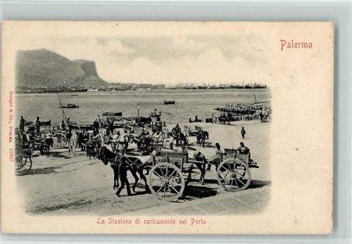 Palermo La Stazione di caricamento nel Porto