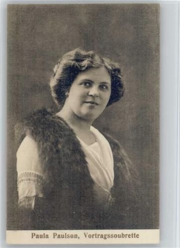 Paula Paulson mit Pelzstola - Vortragssoubrette