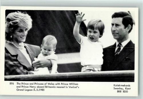 mit ihren Söhnen 1985 AK