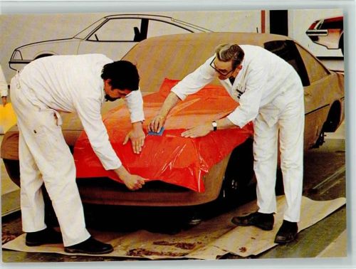 Opel Design - Karosseriestudie mit Modeliermasse