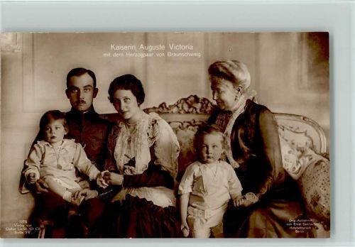 7975 Liersch Kaiserin Auguste Victoria mit ihrer Tochter und Ehemann und den Enkelkindern