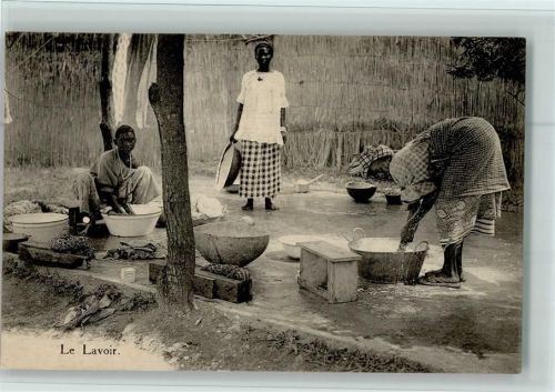Le Lavoir - Volkstypen in Afrika AK