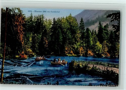 Blausee Kandertal Ruderboote mit Passagieren