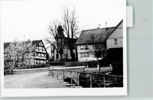 Lanzenhain Ortsansicht mit Kirche Fachwerkhaus Baumblüte