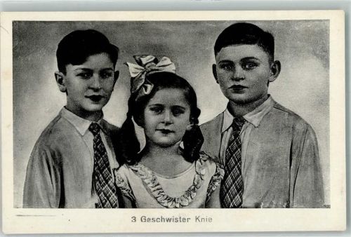 3 Geschwister Knie