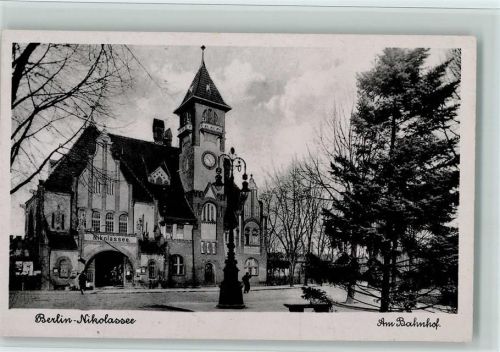 Nikolassee Am Bahnhof
