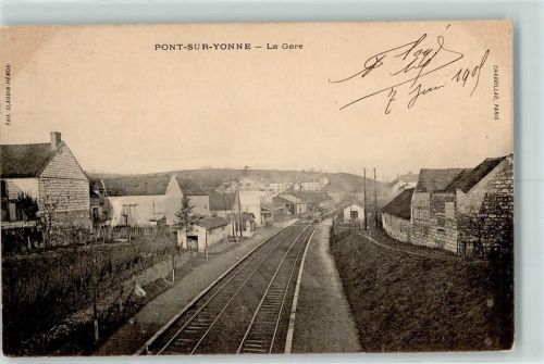 Pont-sur-Yonne La Gare Bahnhof