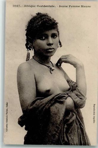 Nr. 1047 - Afrique Occidentale - Jeune Femme Maure - Erotik , gute Erhaltung AK