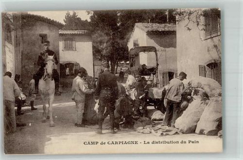 Marseille La disribritation du Pain Uniform Lager Carpiagne