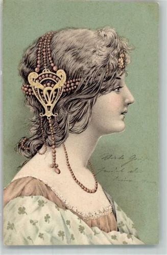 1899 Frauenschönheit mit Haarschmuck