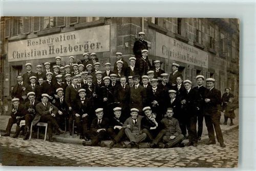 Erlangen Gruppenfoto vor Restauration Christian Holzberger Ort handschriftlich