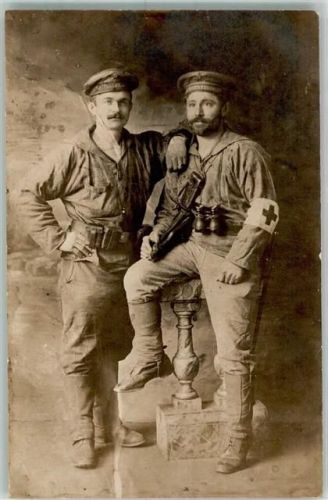 Sanitätssoldat des Matrosenregimentes WK I Fotostudioaufnahme