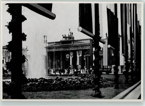Sammelbild Nr. 2 Band II Gruppe 58 Flaggenschmuck Hakenkreuzfahnen WK II