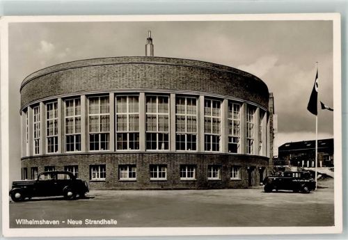 Wilhelmshaven WK II Neue Strandhalle Autos