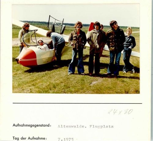 Altenwalde Foto montiert auf Karton Flugplatz Segelflugzeug