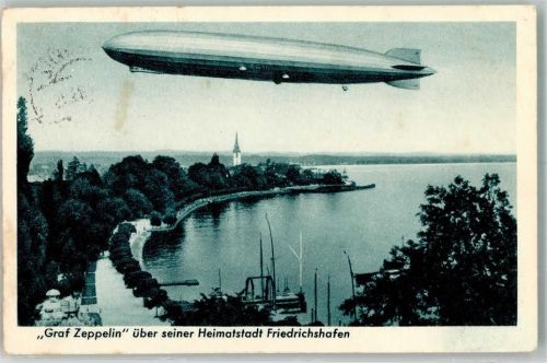 Friedrichshafen 1933 Luftschiff Graf Zeppelin über seiner Heimatstadt