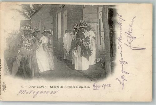 Antananarivo 1902 Gebrauchsspuren Tracht Frauen Diego Suarez