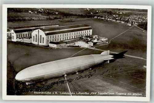 Friedrichshafen Fliegeraufnahme Landung d. Luftschiff Graf Zeppelin m. Zeppelinwerft