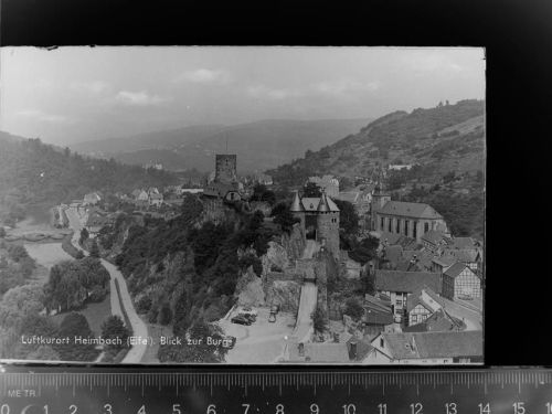 52396 W5169 Heimbach , Eifel GLASNEGATIV Blick zur Burg
