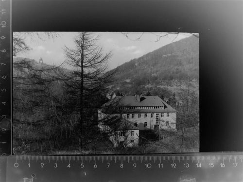 Hausberge