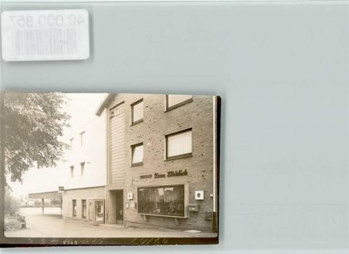 Bielenberg Hotel Elbblick Eingang, Telefonzelle, Briefkasten