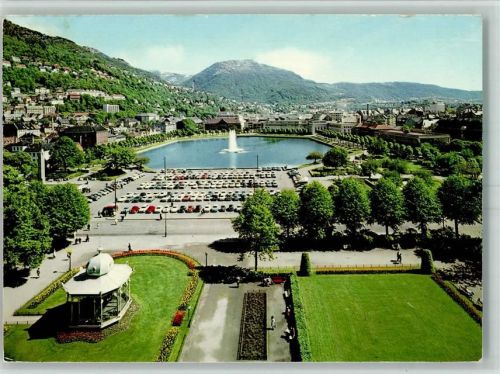 Bergen Festivalplatz mit Lille Lungegardsvann Pavillion Auto