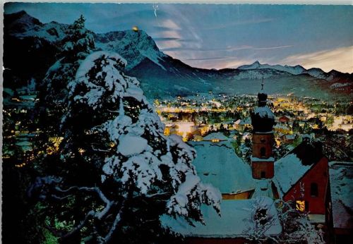 Garmisch-Partenkirchen Riesenkarte Winternachtaufnahme