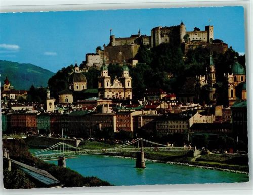 Salzburg Altstadt mit Salzach