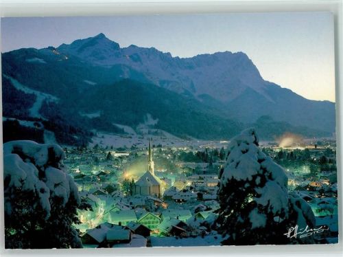 Garmisch-Partenkirchen Winternacht mit Zugspitzgruppe