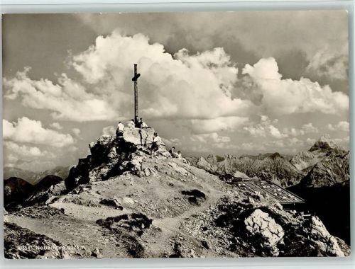 Nebelhorn Gipfelhütte Gipfelkreuz Gipfelhütte