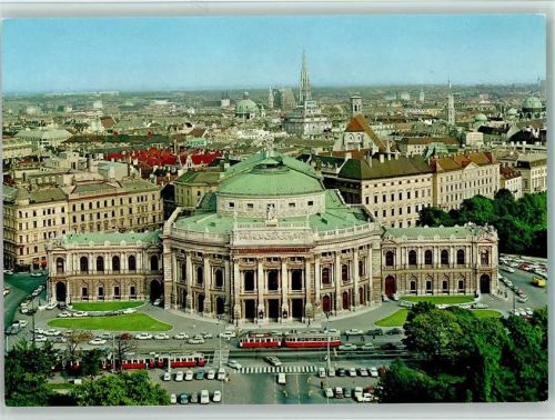 Wien Stadtansicht mit Straßenbahnen