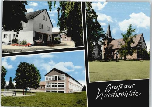 Nordwohlde Kirche Baum Spielplatz Wiese Haus