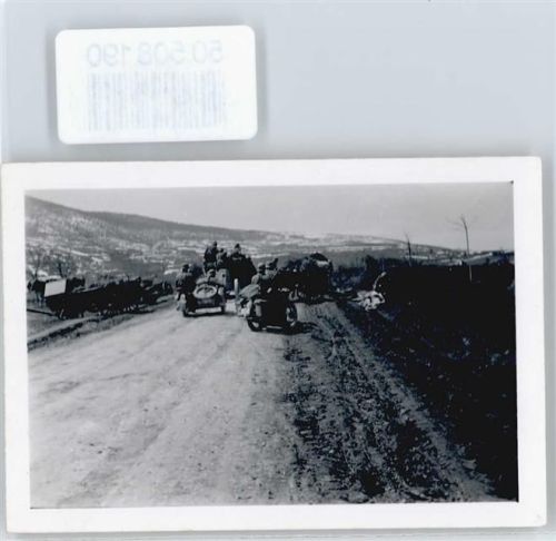 Wehrmacht , Foto , Klebereste siehe Rückseite