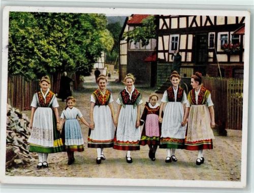 Spaziergang der Hessenmädchen am Sonntagnachmittag Nr. 50825 Verlag Bruno Hansmann