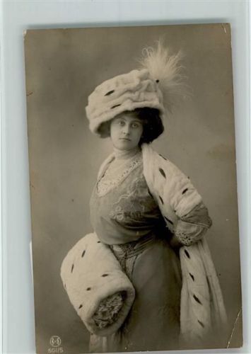 1918 Hermelin Pelz und Muff - Foto AK Eckknick
