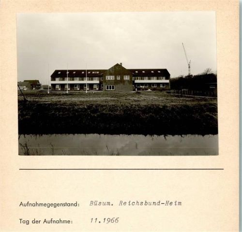 Büsum Reichsbund-Heim Foto montiert auf Karton