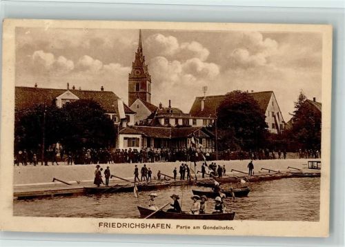 Friedrichshafen Partie am Gondelhafen Ruderboote